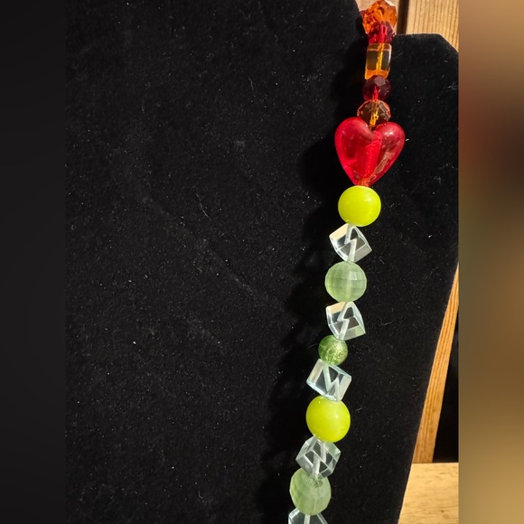 Chunky Mixed Media Heart Glass Acrylic Beaded Necklace - Picture 2 of 4